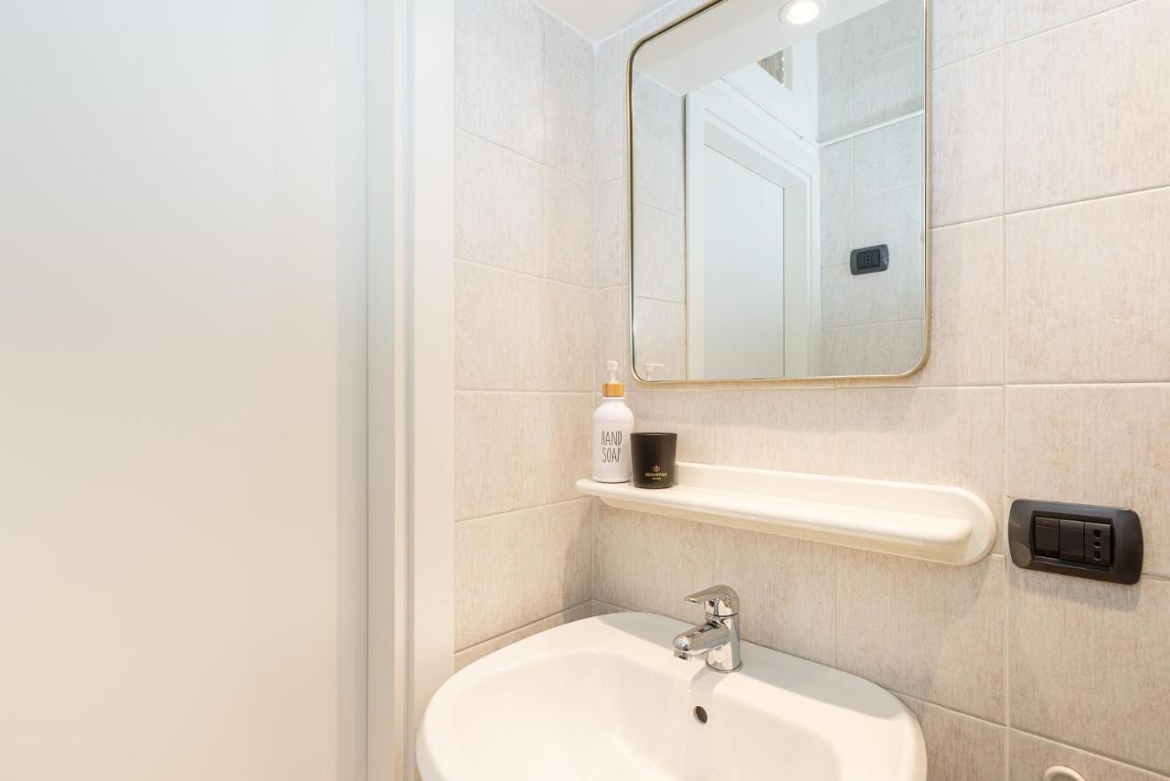Апартаменты Cozy Studio In Old Town Комо Экстерьер фото